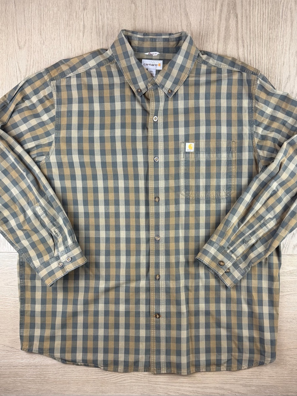 Carhartt Men’s Button-Down Plaid Shirt. 2Xl relaxed fit.
